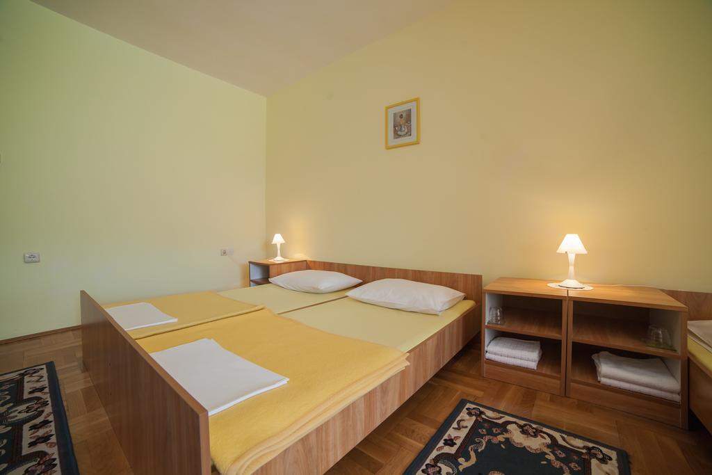 Guest House Hodak Rakovica Εξωτερικό φωτογραφία